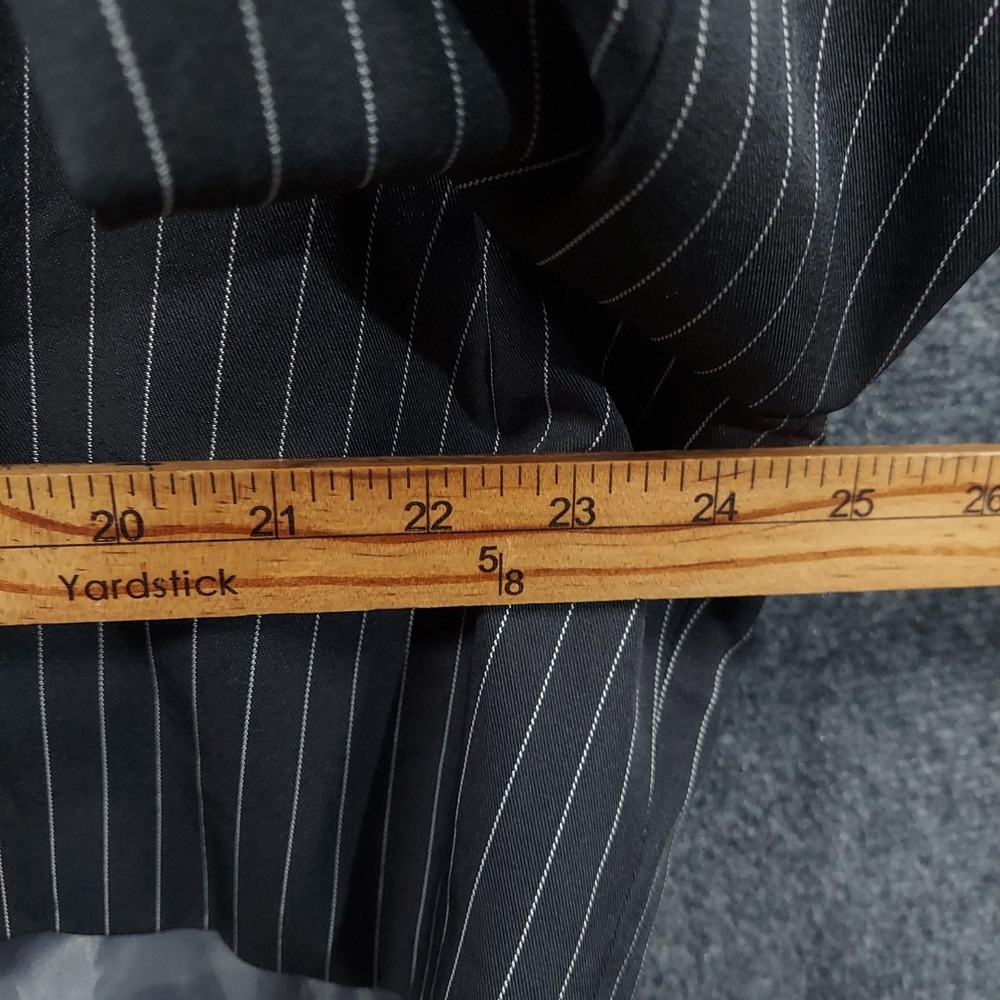 Boohoo Blazer Womens 16 Plus Gray Pinstripe‎ Cropped Lined Jacket - Picture 6 of 10